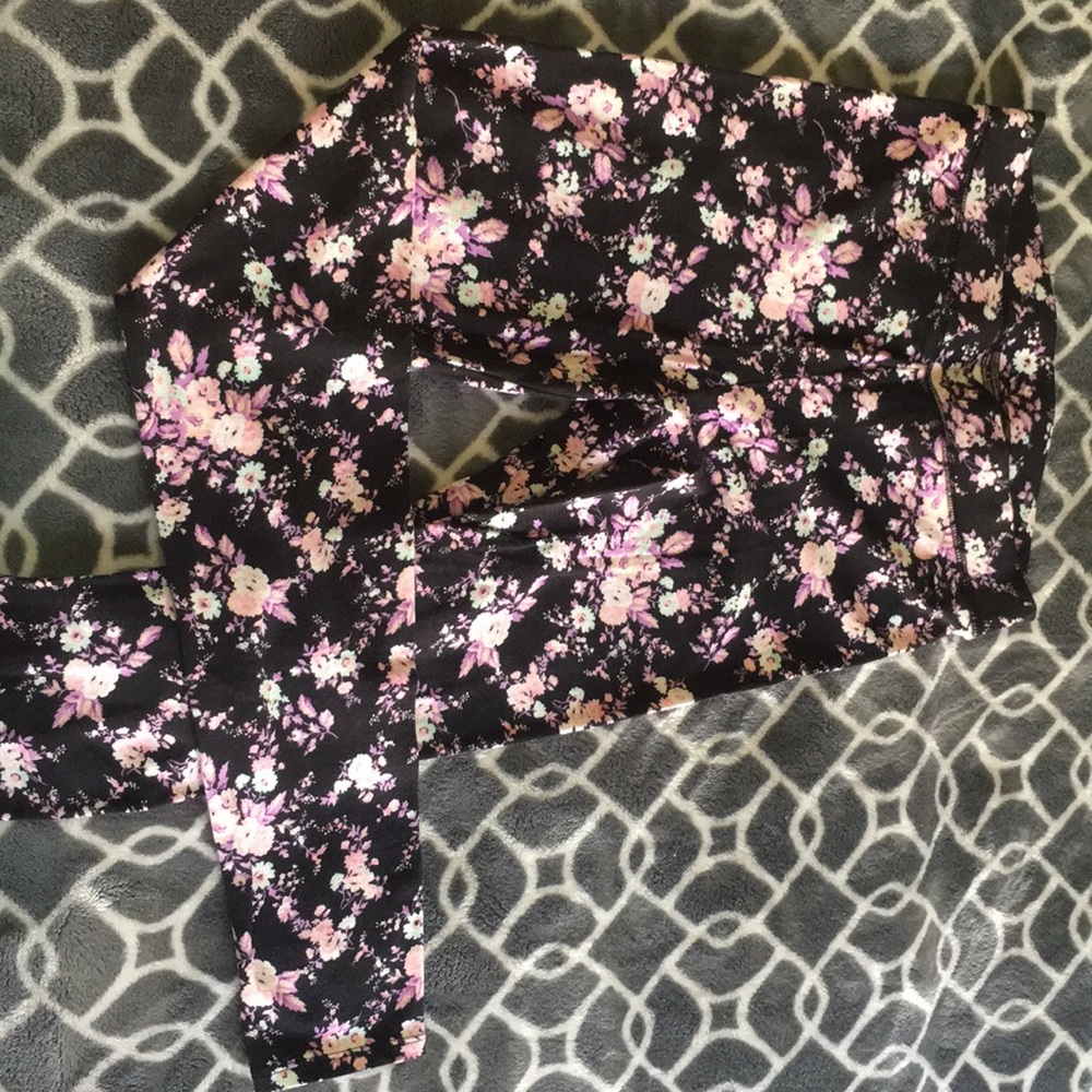 Victoria’s Secret PINK leggings